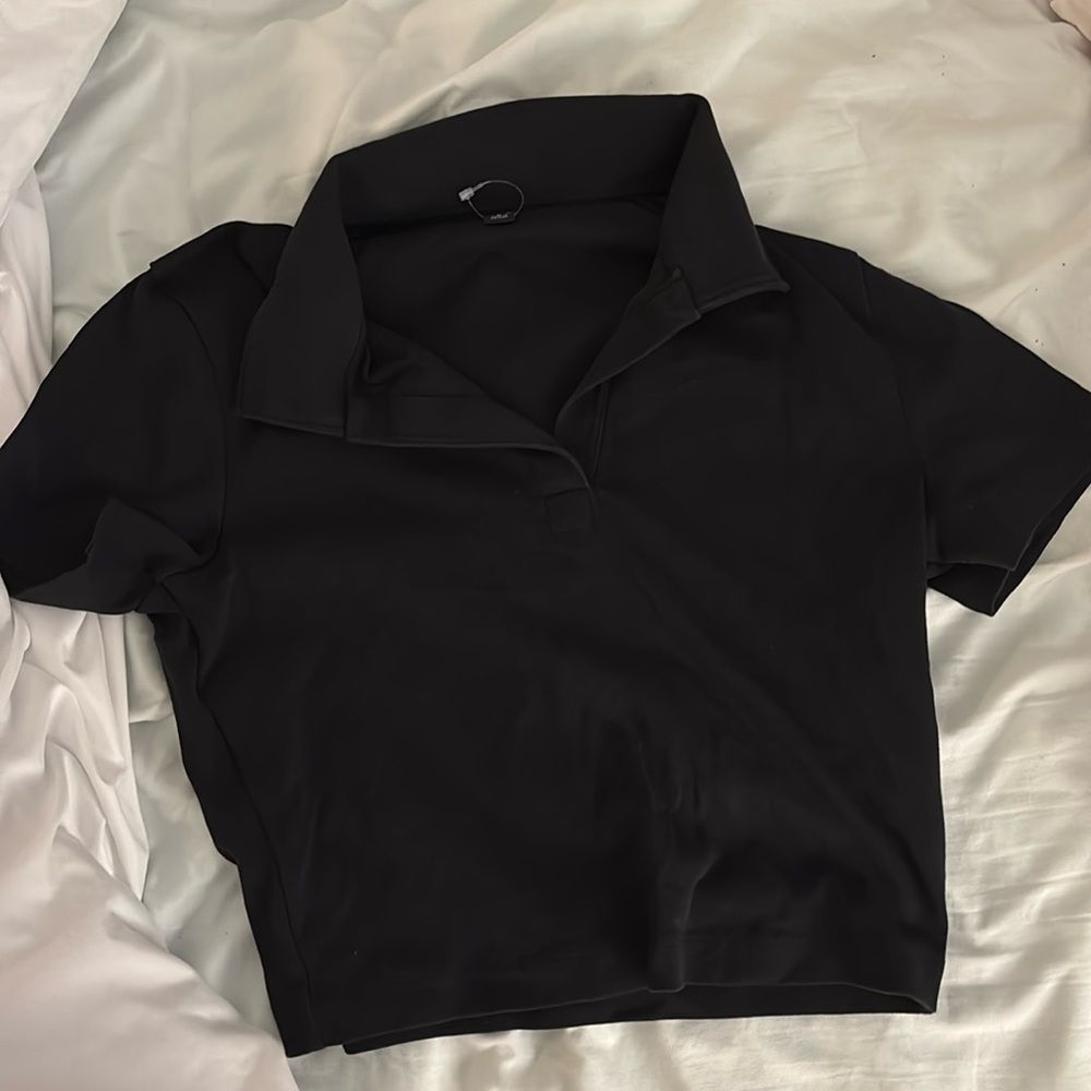 Black crop top
